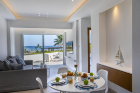Mackenzie Castella Beachfront Suite